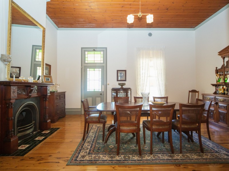 328 Poictiers Street, Deniliquin NSW 2710