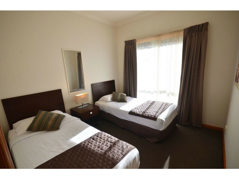 Unit 4/55 Perricoota Road, Moama NSW 2731