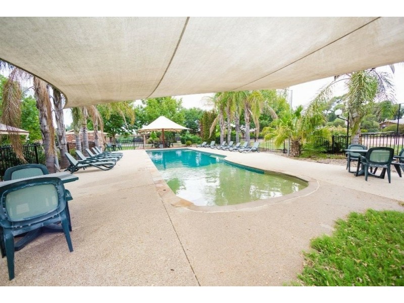 Unit 4/55 Perricoota Road, Moama NSW 2731