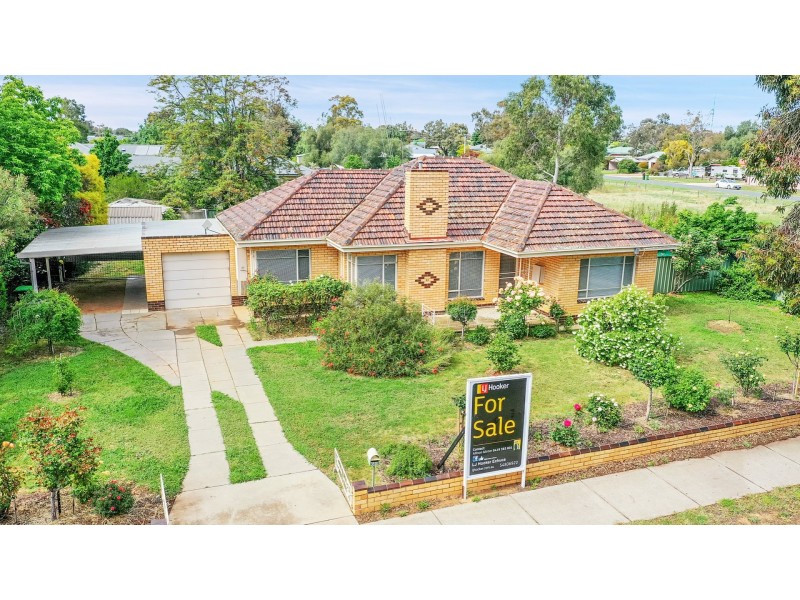 61 Lowry Street, Rochester VIC 3561