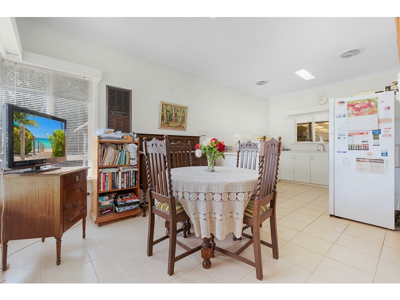 61 Lowry Street, Rochester VIC 3561