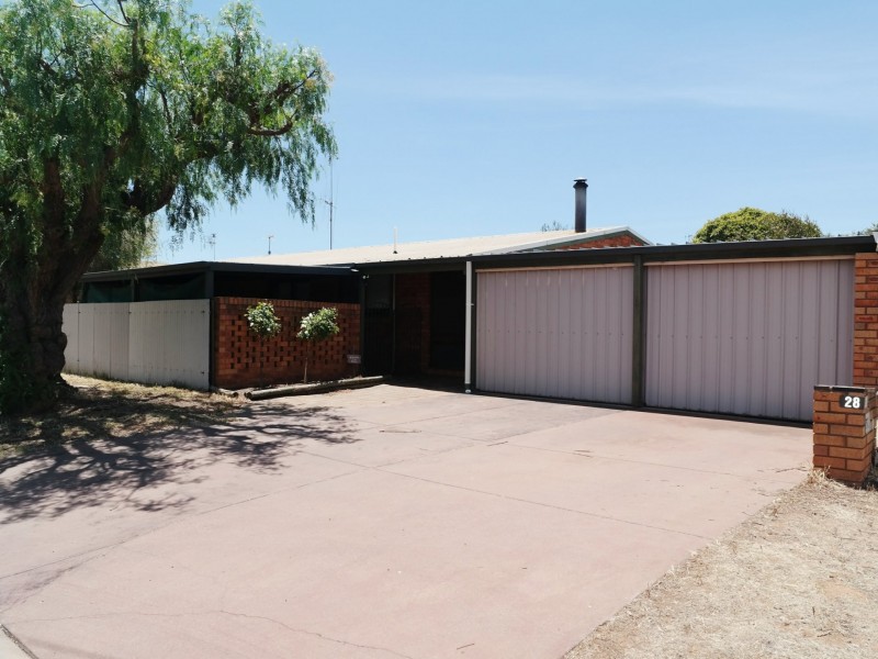28 Elizabeth Street, Echuca VIC 3564