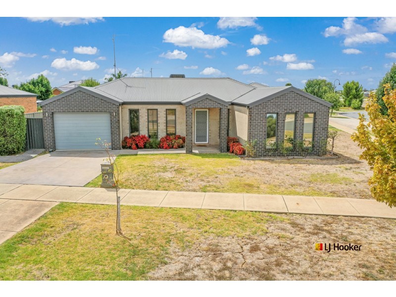 12 Sunset Avenue, Echuca VIC 3564
