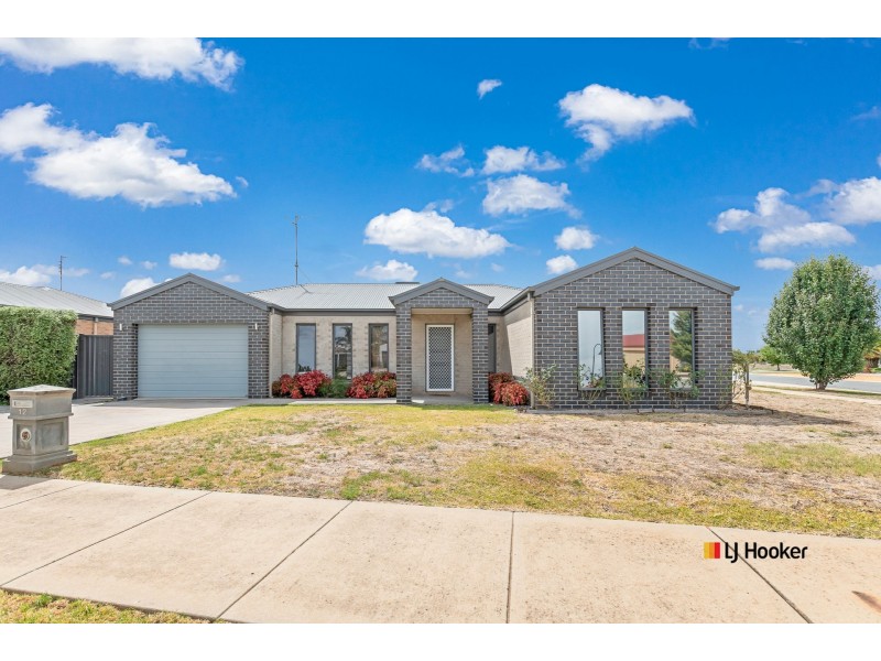 12 Sunset Avenue, Echuca VIC 3564