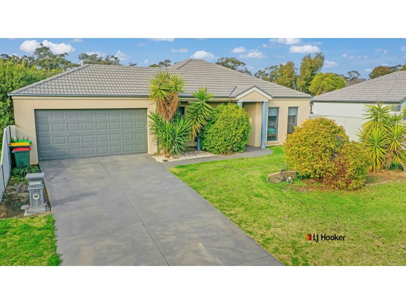 19 Glencoe Blvd, Moama NSW 2731