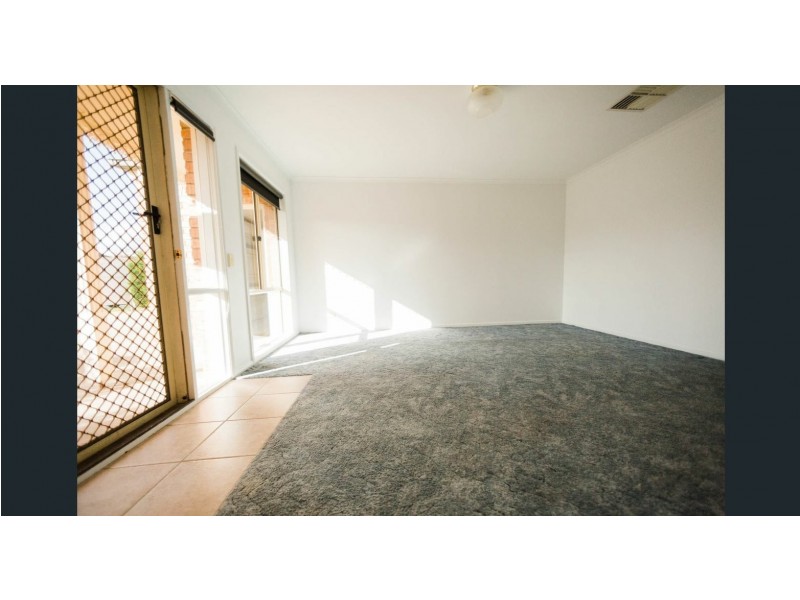 10 Sunrise Avenue, Moama NSW 2731