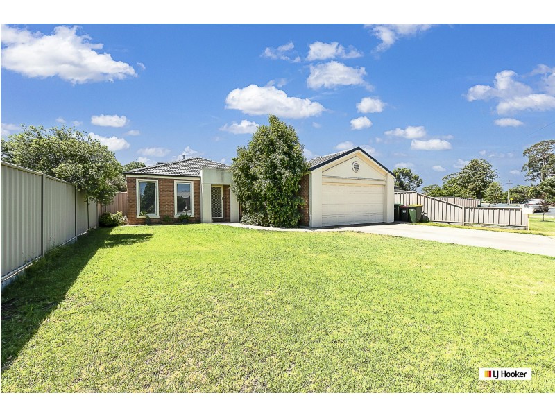 10 Regent Street, Moama NSW 2731