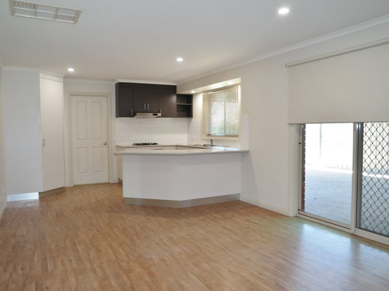 2a Glencoe Blvd, Moama NSW 2731