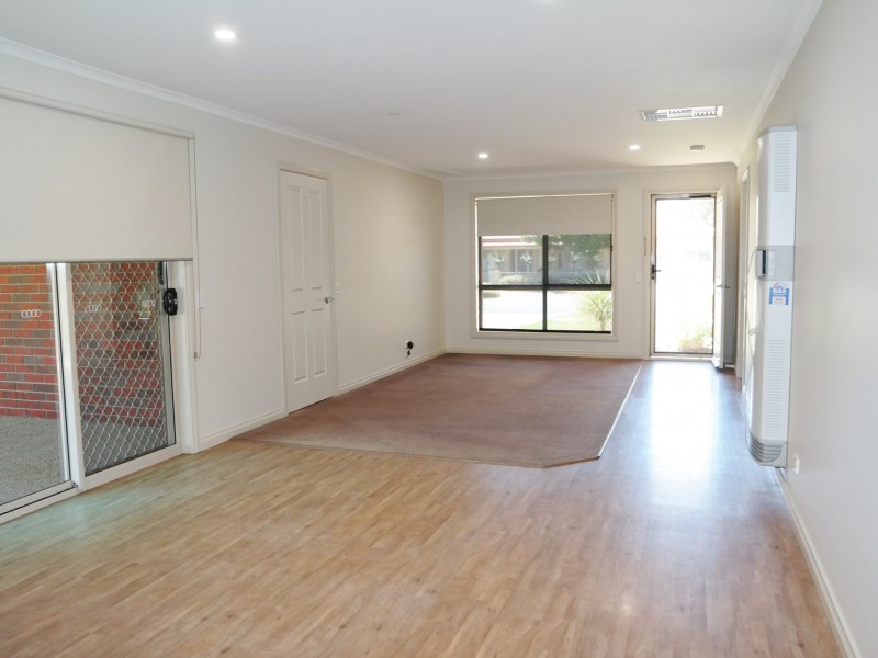 2a Glencoe Blvd, Moama NSW 2731