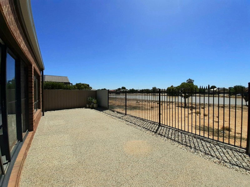 1/19 McLachlan Road, Echuca VIC 3564