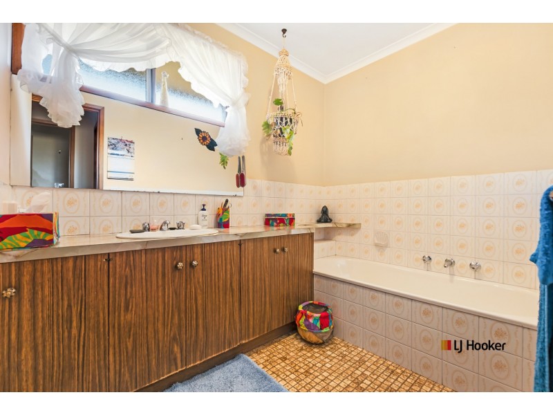 8 McBride Place, Echuca VIC 3564