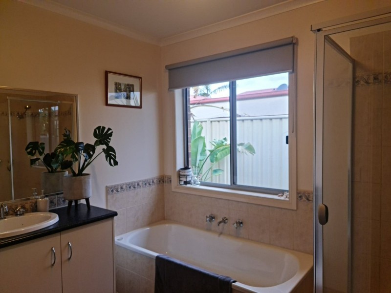 8 Bennett Court, Echuca VIC 3564