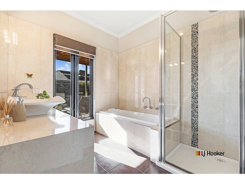 23 Campaspe Esplanade, Echuca VIC 3564