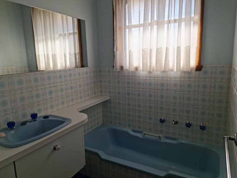 42 Echuca Road, Rochester VIC 3561