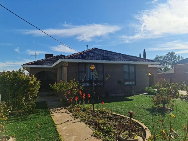 42 Echuca Road, Rochester VIC 3561