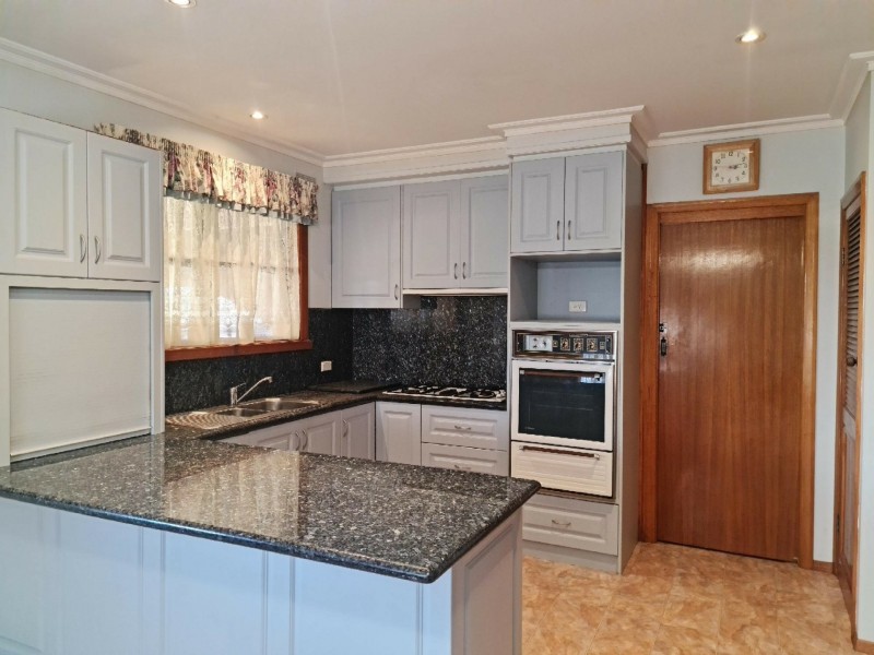 42 Echuca Road, Rochester VIC 3561