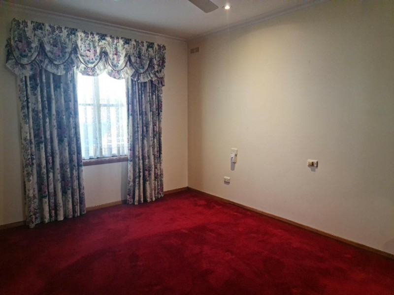 42 Echuca Road, Rochester VIC 3561