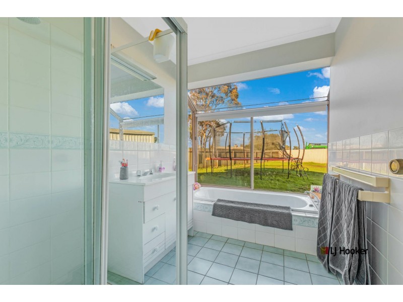50 Adelaide Crescent, Echuca VIC 3564