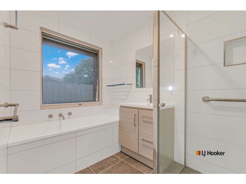 6 Pollard Place, Moama NSW 2731