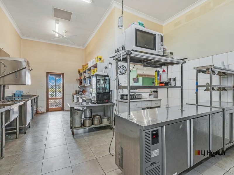 Falcon Hot 7784 Murray Valley Highway, Echuca VIC 3564