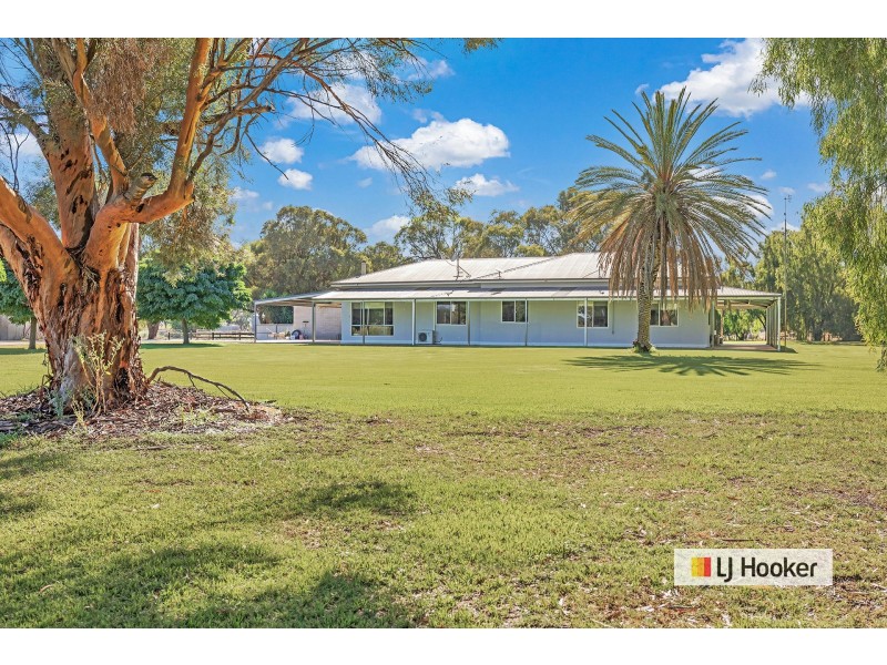 17A 60 McNaught Road Patho, Echuca VIC 3564
