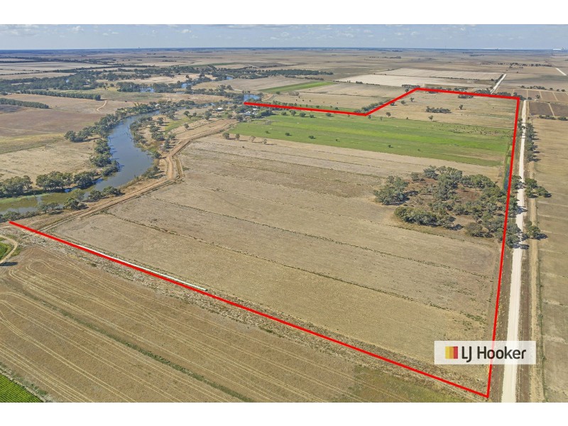 17A 60 McNaught Road Patho, Echuca VIC 3564