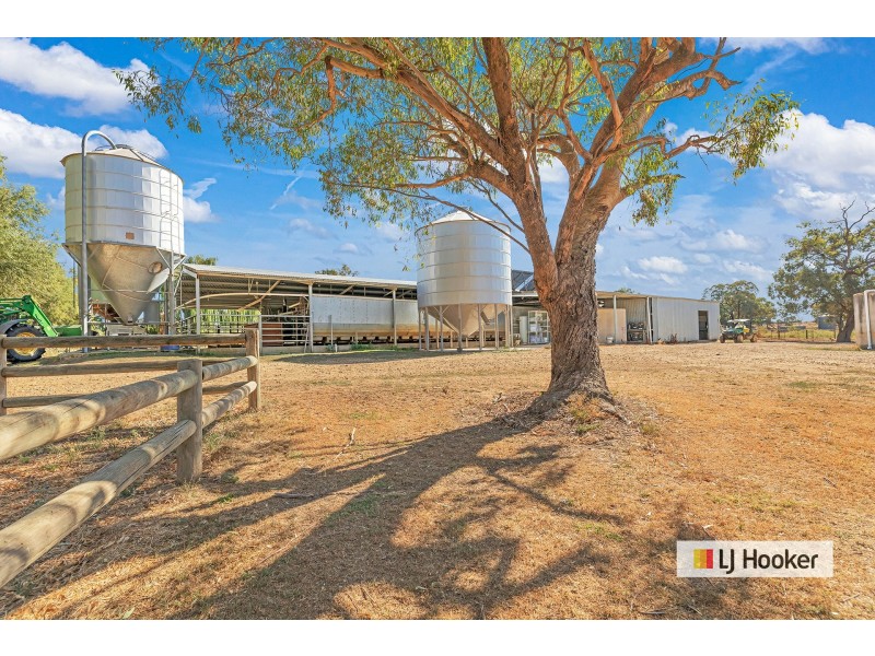 17A 60 McNaught Road Patho, Echuca VIC 3564