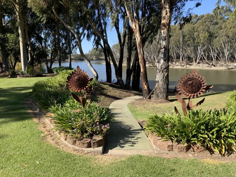 651 Maude Road Hay 2711, Moama NSW 2731