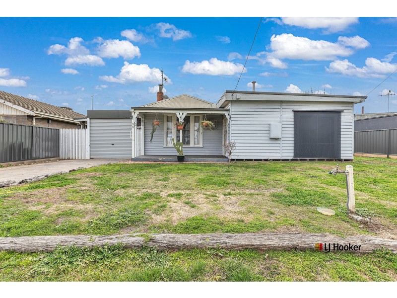 39 Hovell Street, Echuca VIC 3564