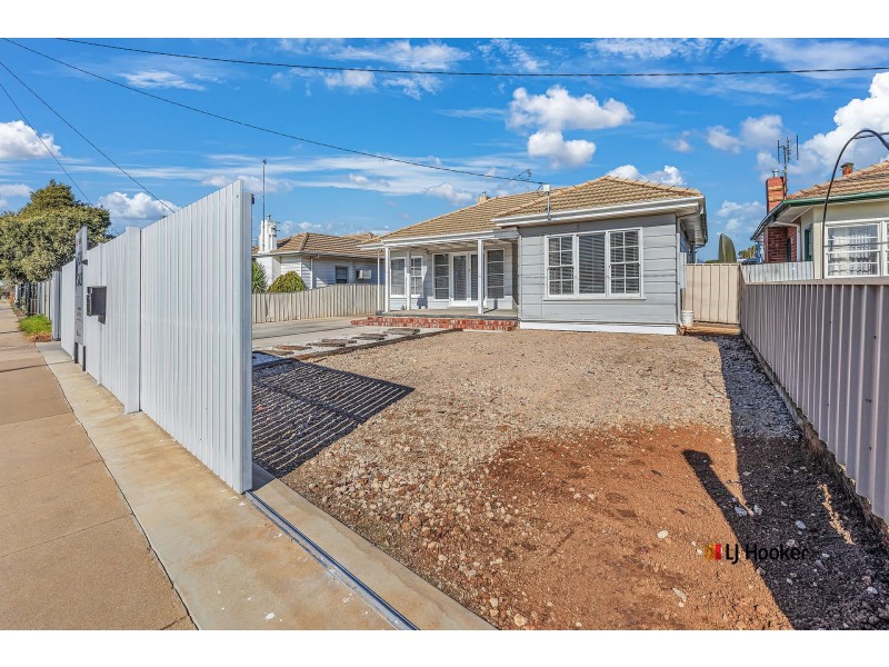 271 Ogilvie Avenue, Echuca VIC 3564