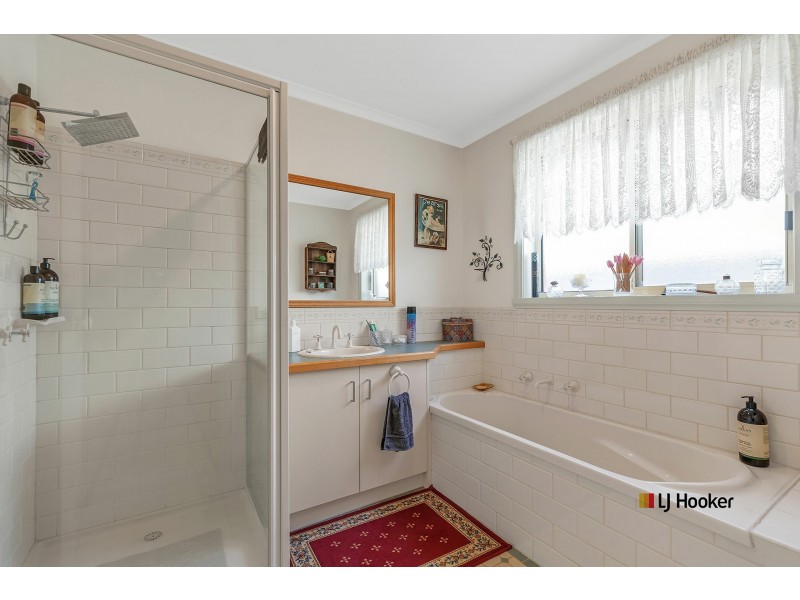 16 Bennett Court, Echuca VIC 3564