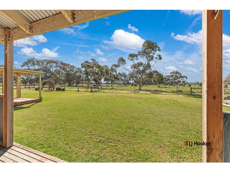 9 Davis Road, Patho VIC 3564