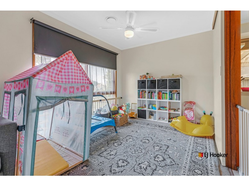 18 Pevensey Place, Echuca VIC 3564