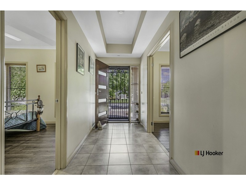 6 Woodlands Circuit, Echuca VIC 3564