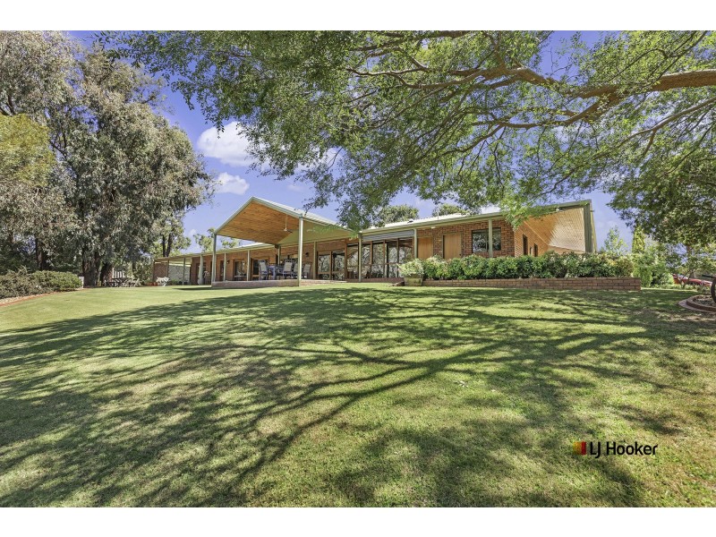 18 Clifton Street East, Mathoura NSW 2710