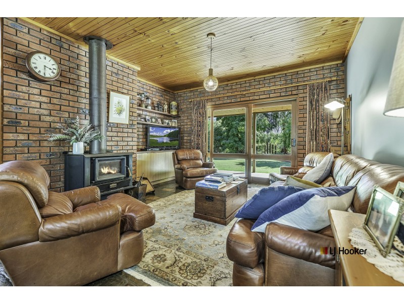 18 Clifton Street East, Mathoura NSW 2710