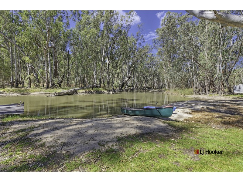 18 Clifton Street East, Mathoura NSW 2710