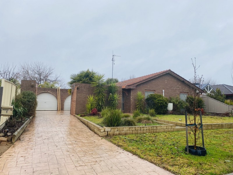 1 Winnima Avenue, Moama NSW 2731