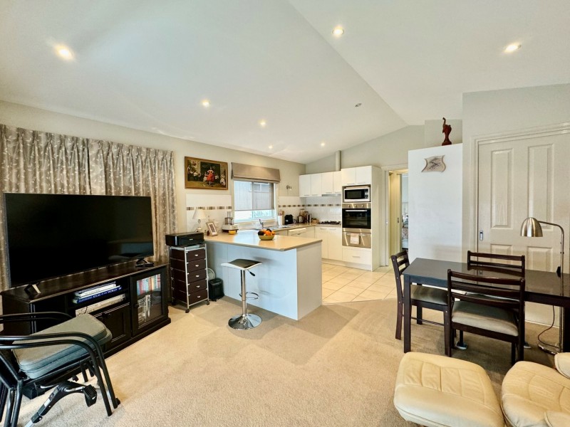 Cabin 66 Rich River Tourist Park 25-51 Crescent S, Echuca VIC 3564