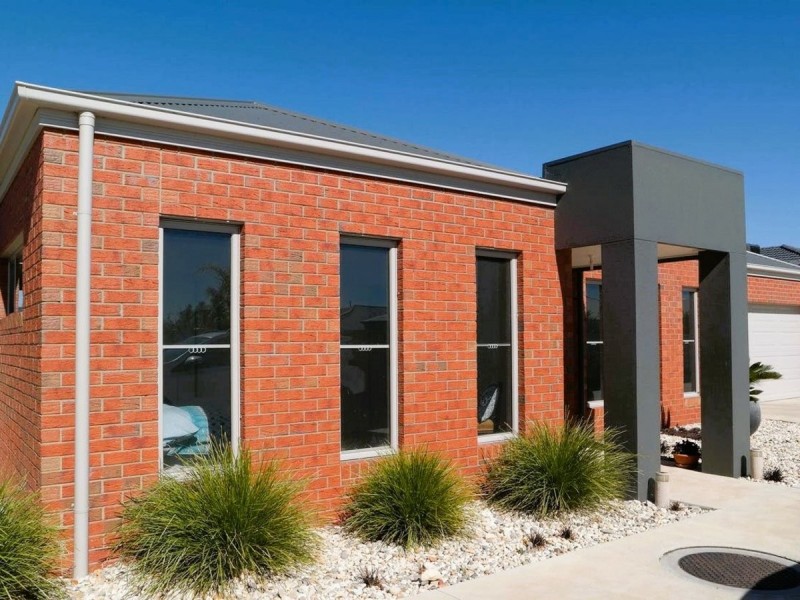 2/2 Paroo Street, Echuca VIC 3564