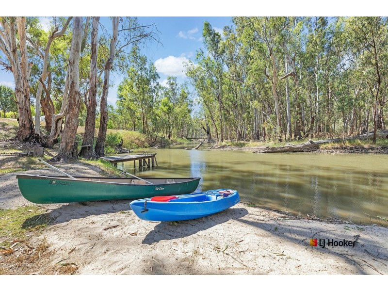 18 Clifton Street East, Mathoura NSW 2710