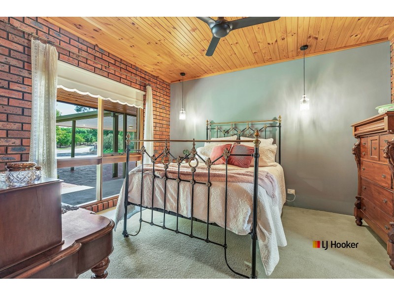 18 Clifton Street East, Mathoura NSW 2710