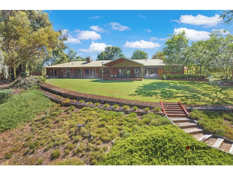 18 Clifton Street East, Mathoura NSW 2710