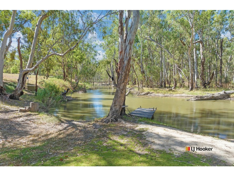 18 Clifton Street East, Mathoura NSW 2710