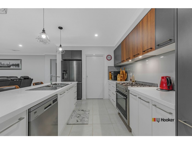 8 Yellow Gum Court, Moama NSW 2731