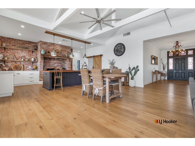 4 Bottlebrush Drive, Moama NSW 2731