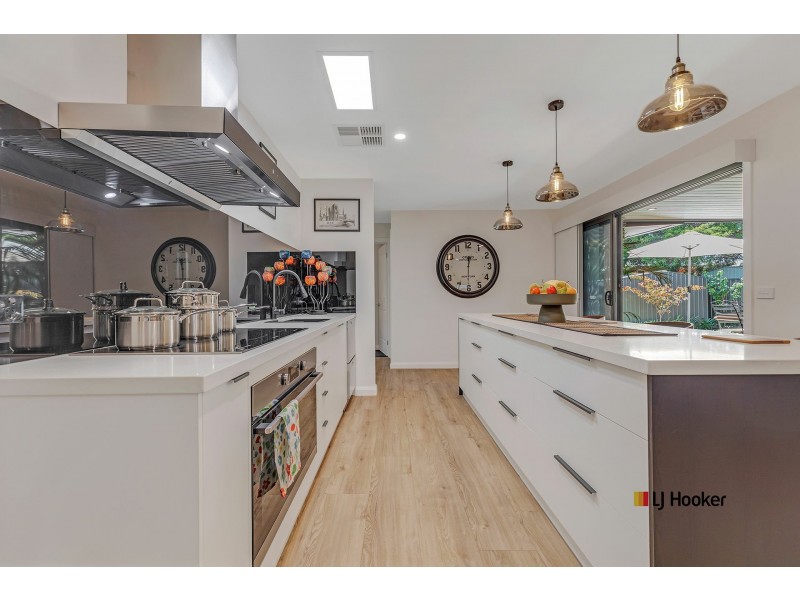 8 Rutley Crescent, Echuca VIC 3564