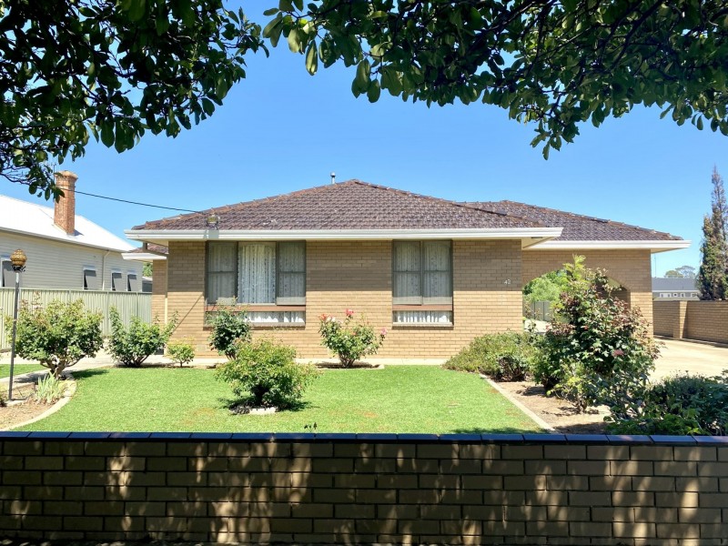 42 Echuca Road, Rochester VIC 3561