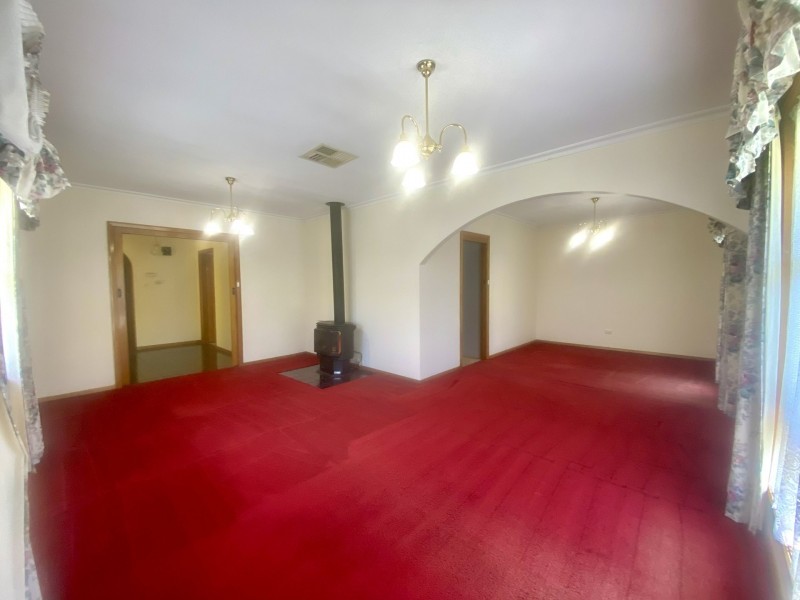 42 Echuca Road, Rochester VIC 3561