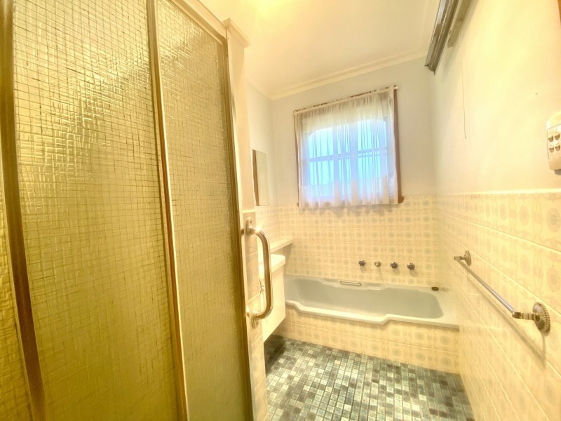 42 Echuca Road, Rochester VIC 3561